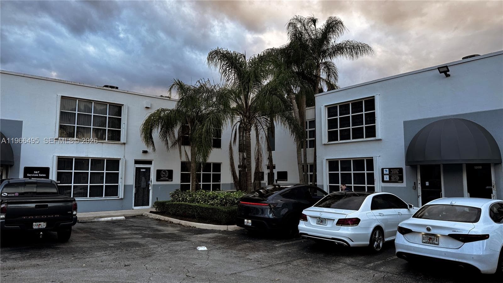 13406 SW 128th St, Miami FL 33186