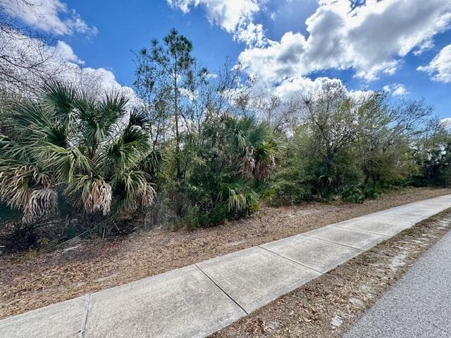 4921.S.Fairway.Dr.Left-view