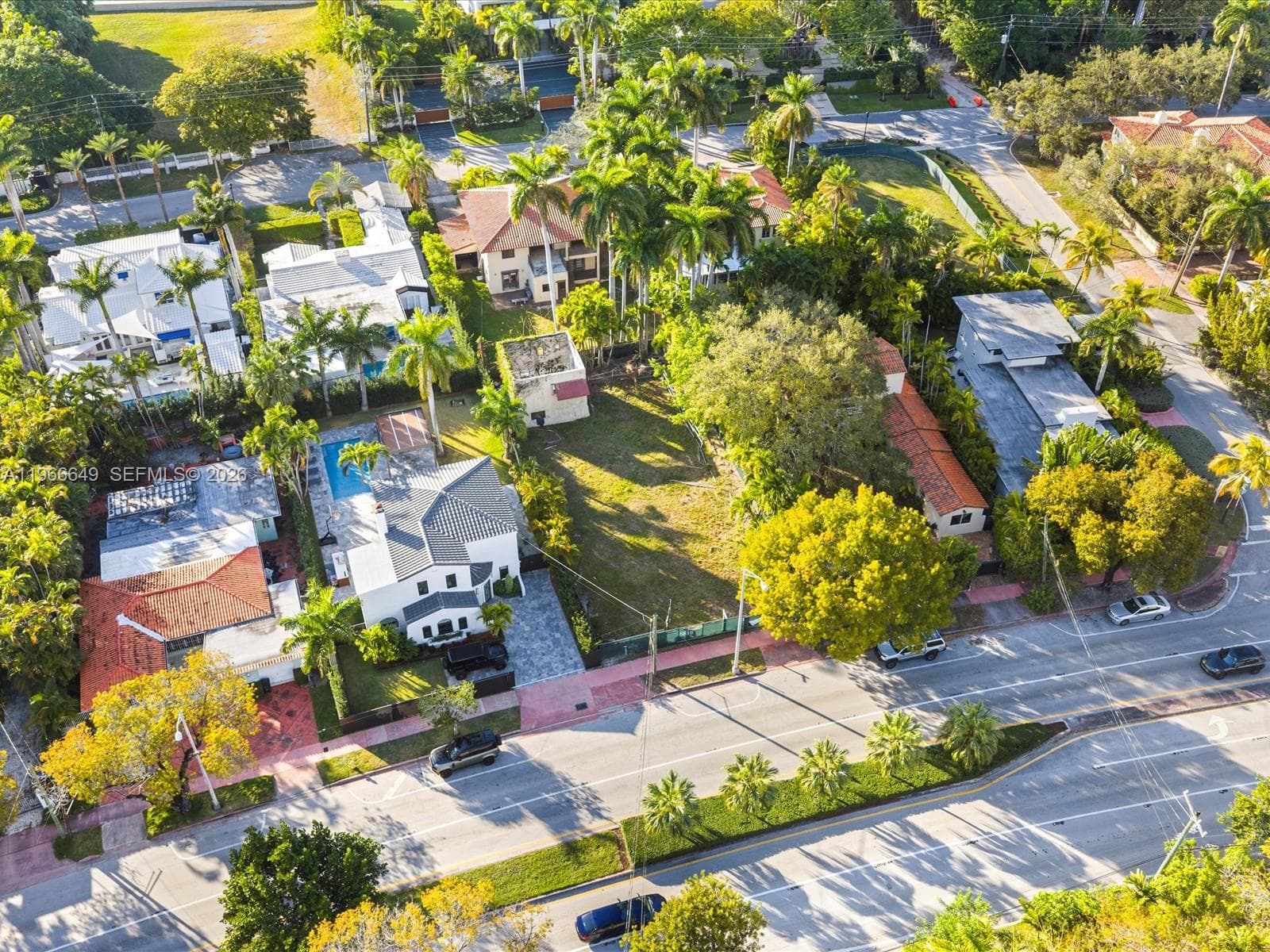 5838 Alton Rd, Miami Beach FL 33140
