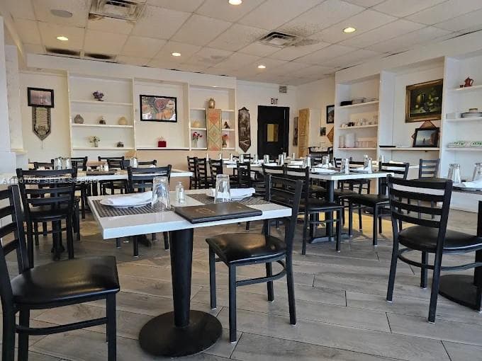 Restaurant For Sale Prime Business Opportunity Next To Bayshore Park, North Miami FL 33181