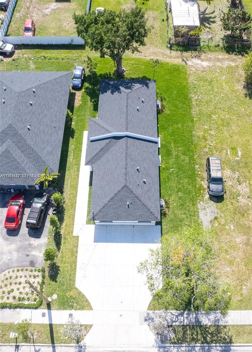 673 NW 14th St, Florida City FL 33034