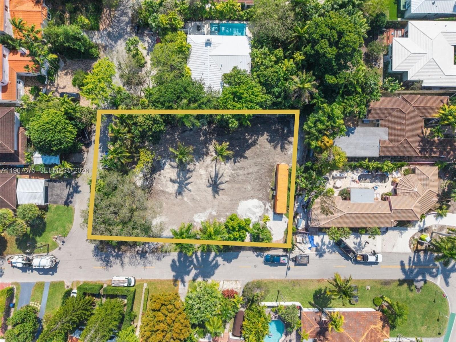 2880 Fairgreen Dr, Miami Beach FL 33140