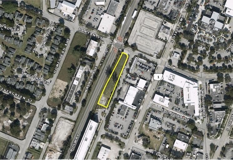 28,000 Square Feet Of Vacant Land Available For Sale, Palmetto Bay FL 33157