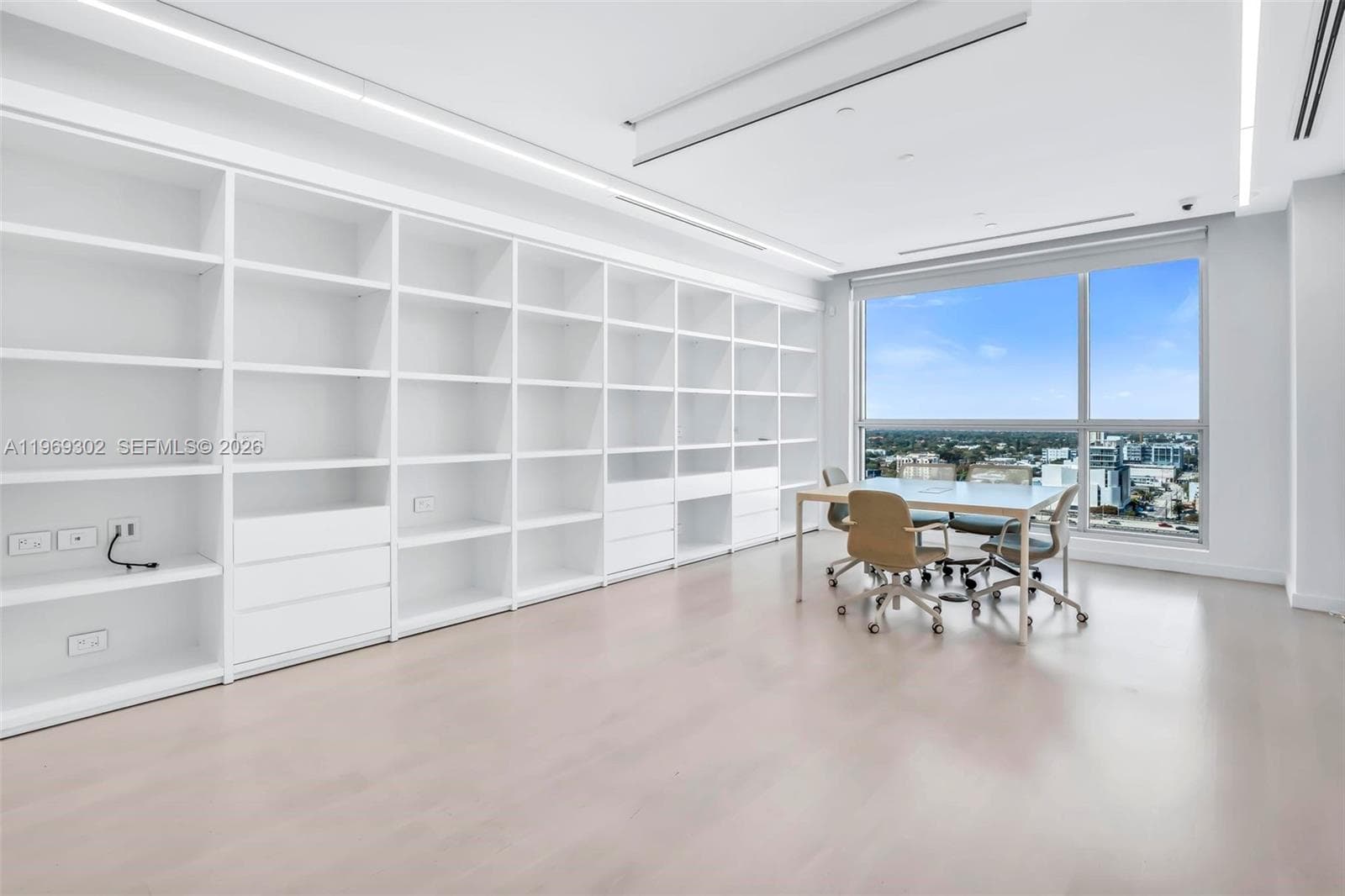 175 SW 7th St # 1715, Miami FL 33130