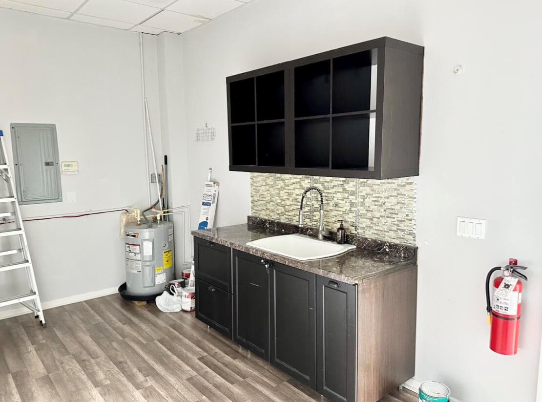 Kitchen / Storage