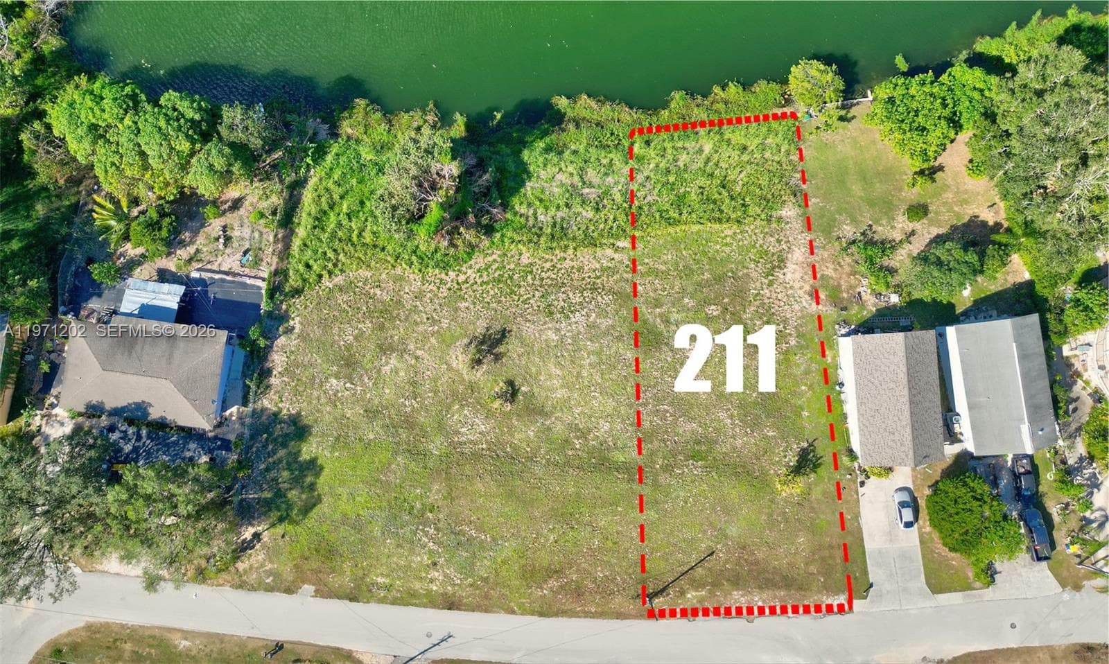 211 Rachard Blvd, Lake Placid FL 33852
