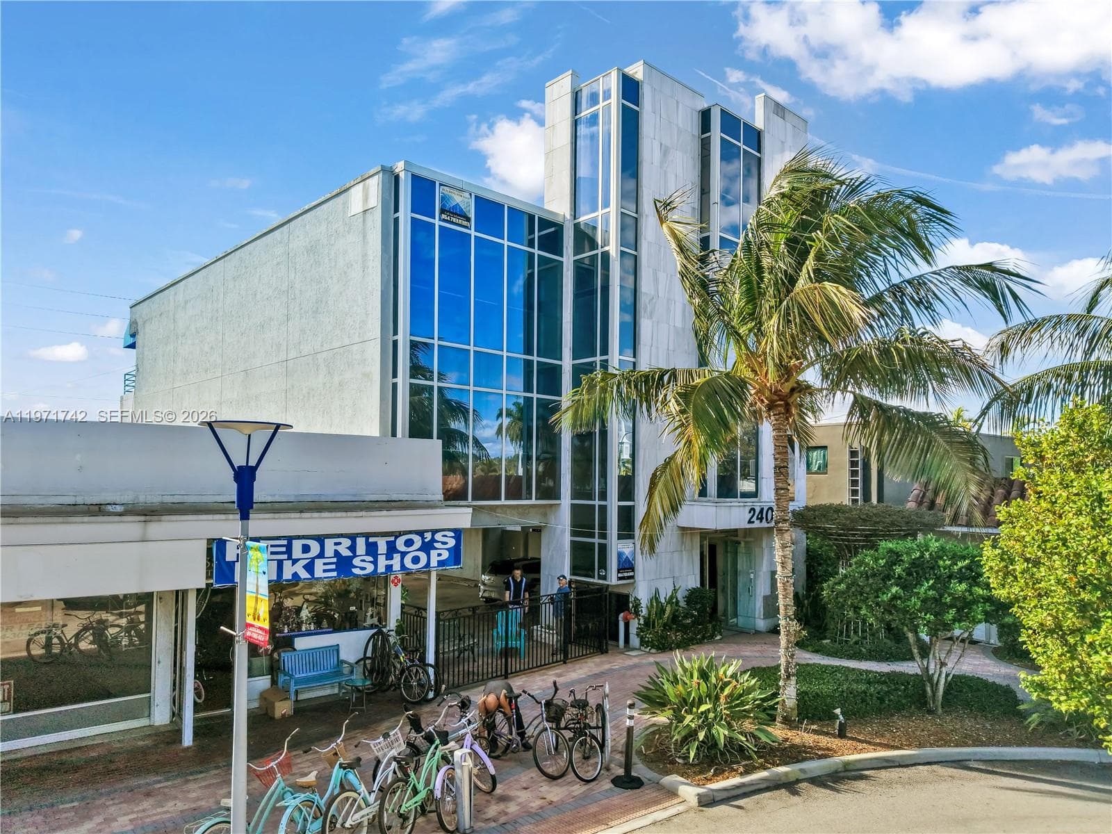 240 Commercial Blvd, Lauderdale By The Sea FL 33308