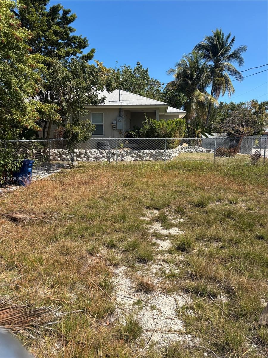 319 Tuskegee Street, Marathon FL 33050