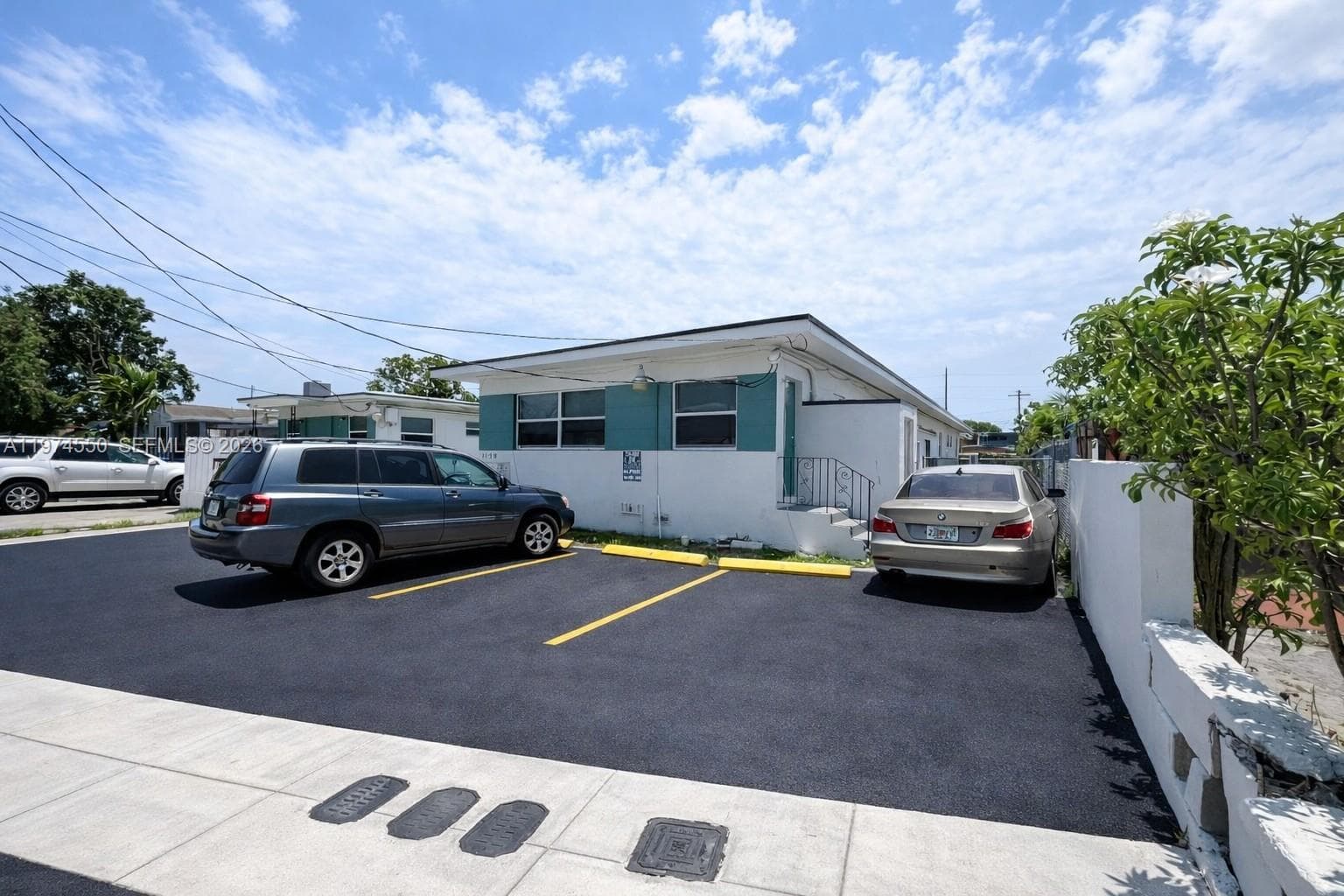 2150 NW 24th St, Miami FL 33142
