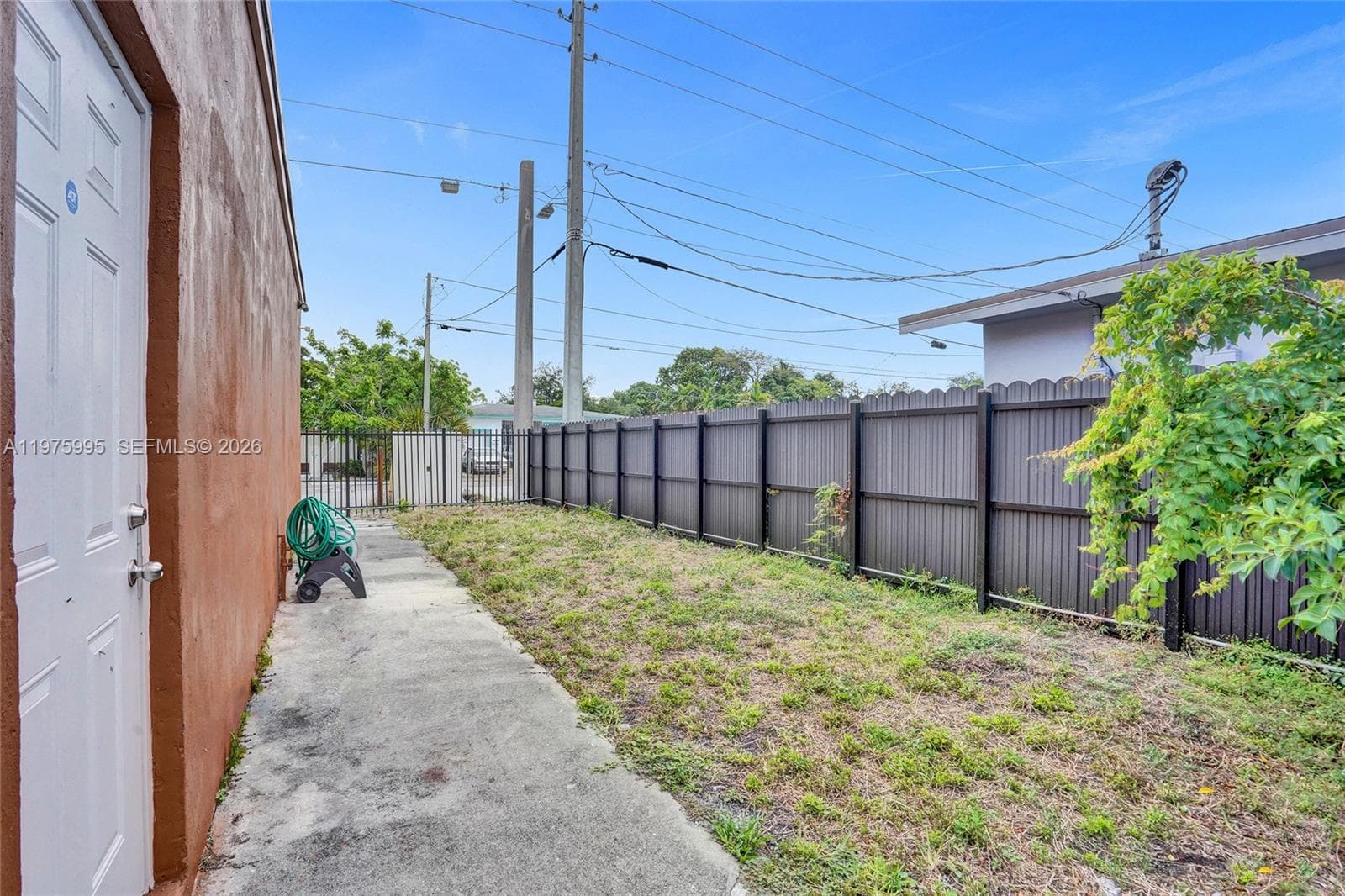 5595 NW 17th Ave, Miami FL 33142