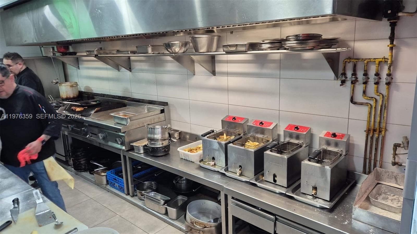 BARCELONA restaurant with real estate, NJ 08760