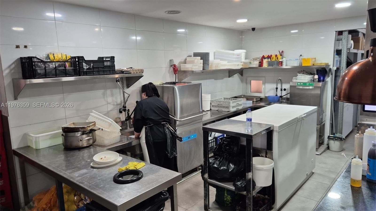BARCELONA restaurant with real estate, NJ 08760