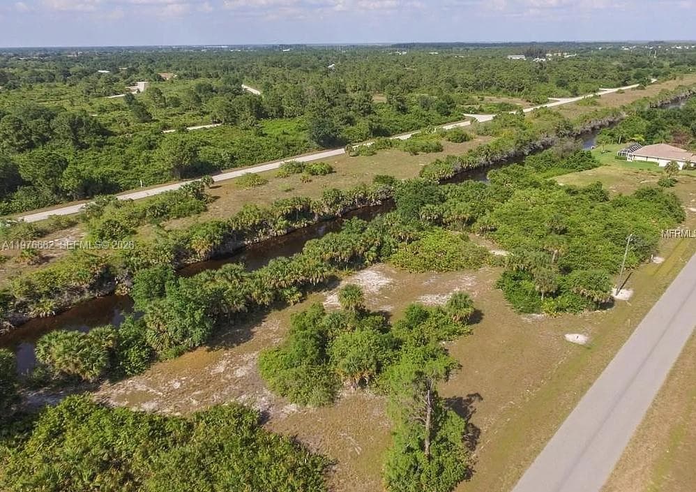272 Baytree Dr., Port Charlotte FL 33947