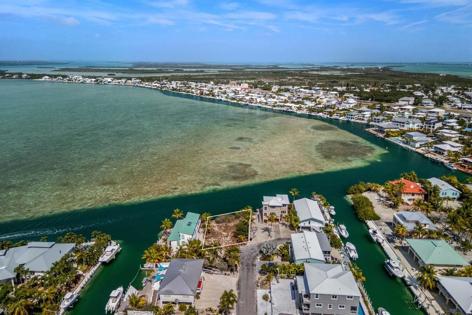 Lagoon Drive_1oakstudiosdrone_04.outline