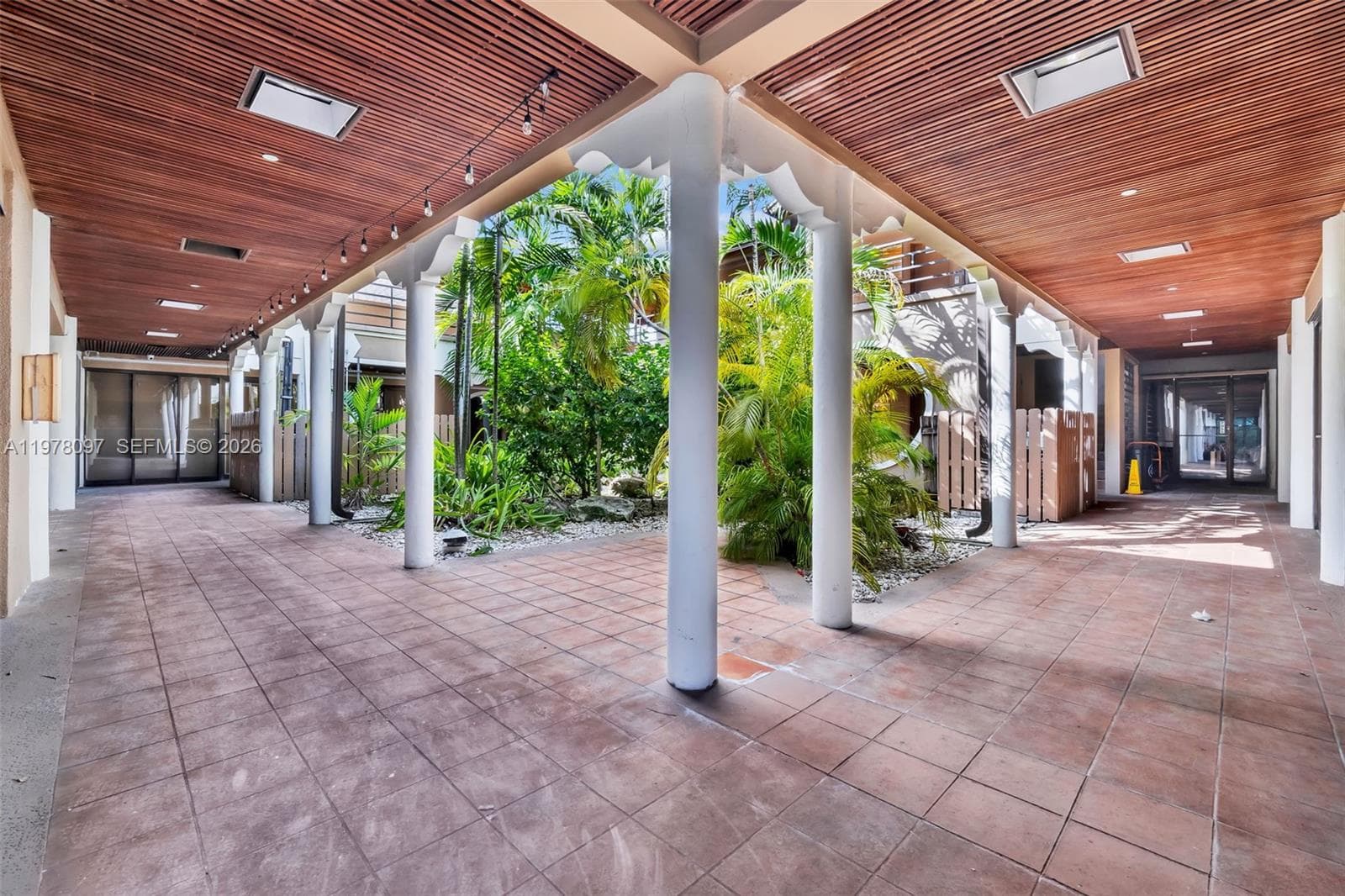 10471 SW 88th St, Miami FL 33176