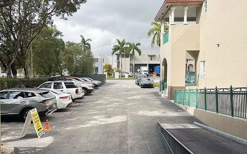 10200 NW 25th St # 113, Doral FL 33172