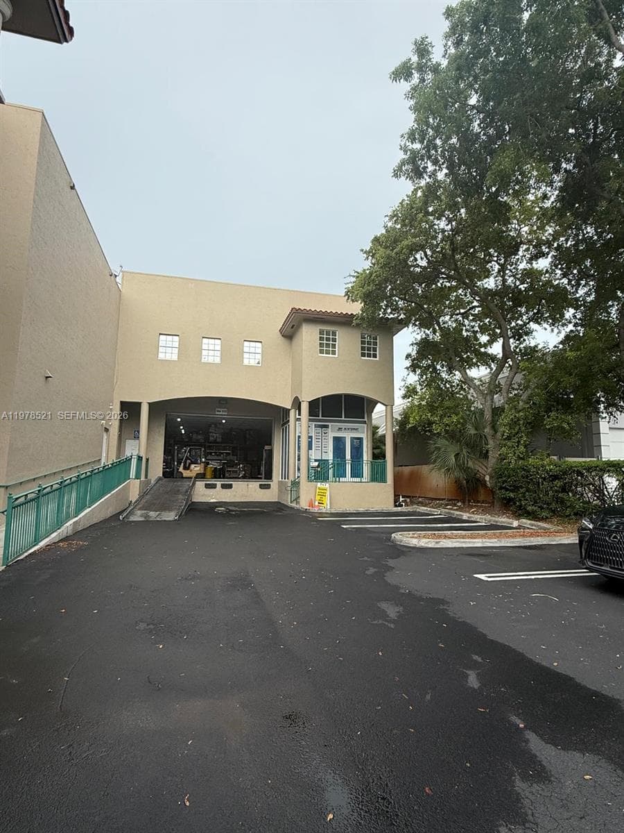 10200 NW 25th St # 113, Doral FL 33172