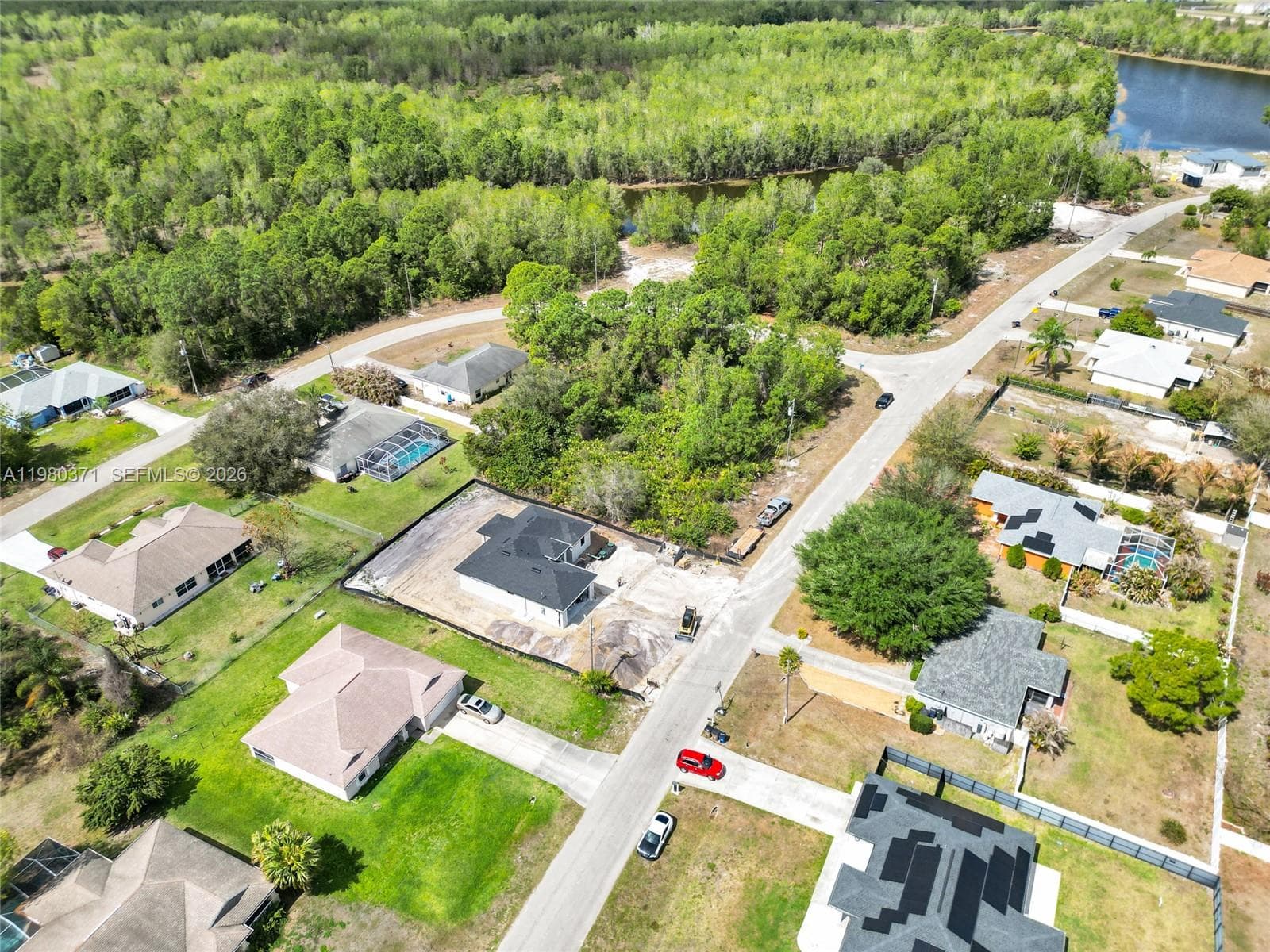 638 DAUPHINE AVE S, Lehigh Acres FL 33974