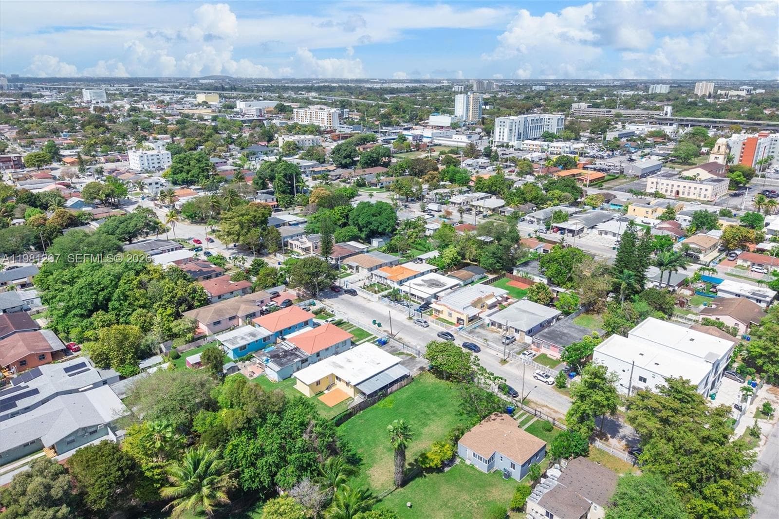 1922 NW 33rd St, Miami FL 33142
