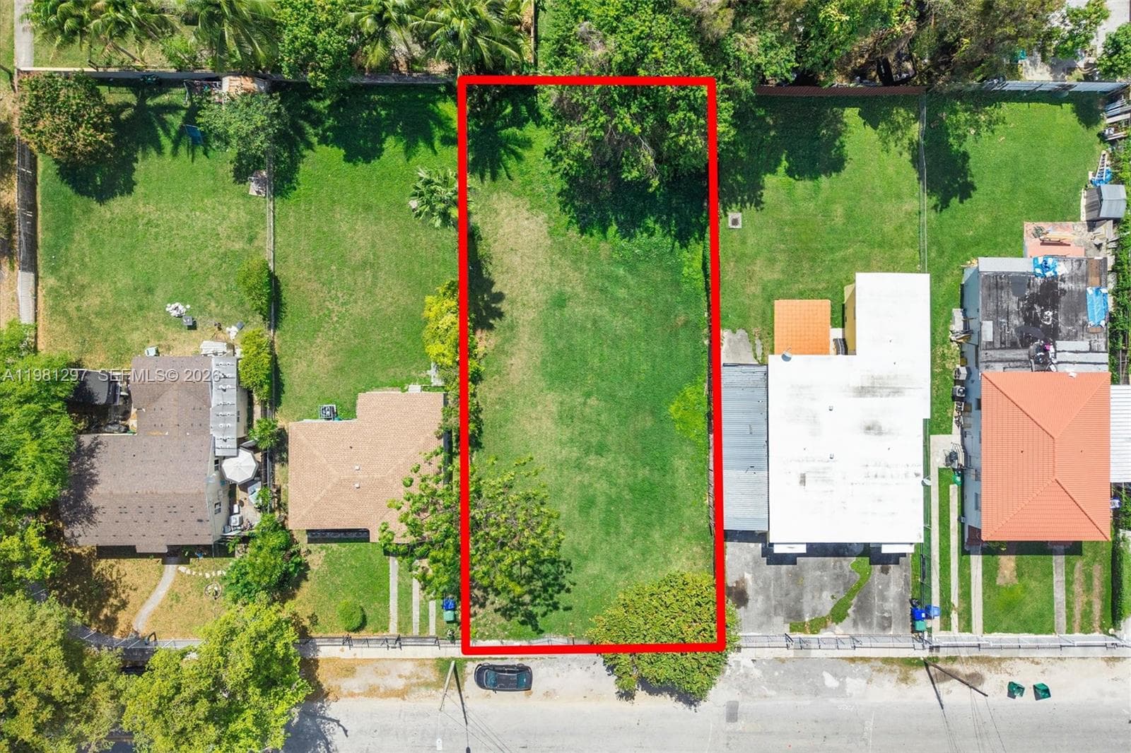 1922 NW 33rd St, Miami FL 33142