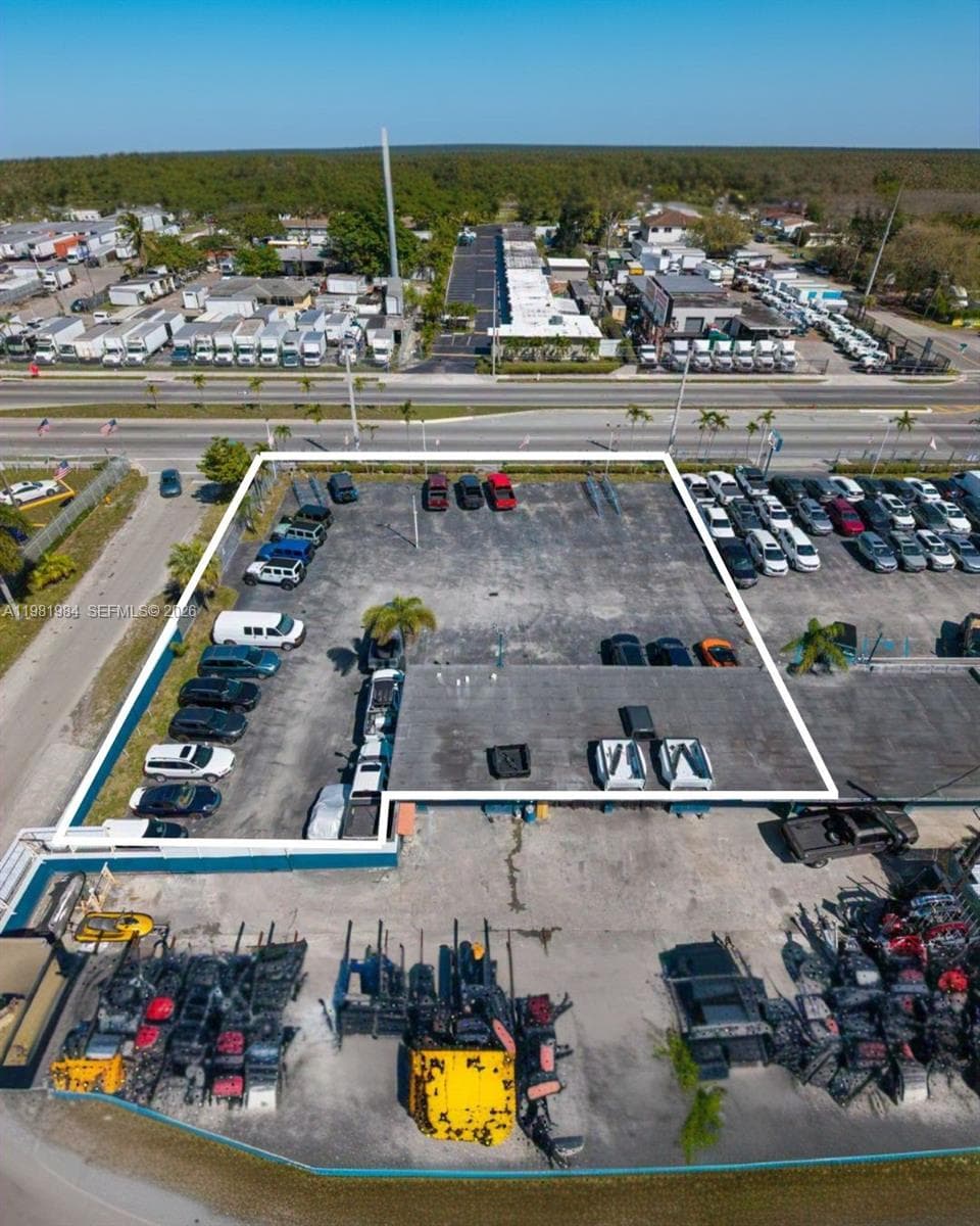 8800 NW 27th Ave # B, Miami FL 33147