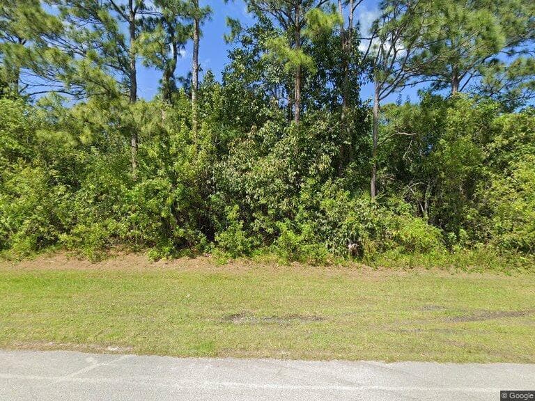 1073 SW Calmar Avenue, Port St. Lucie FL 34953