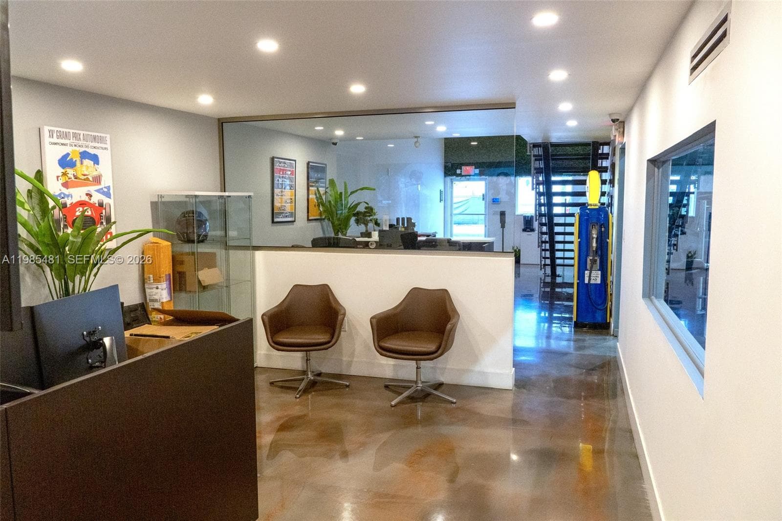 5836 Rodman St, Hollywood FL 33023