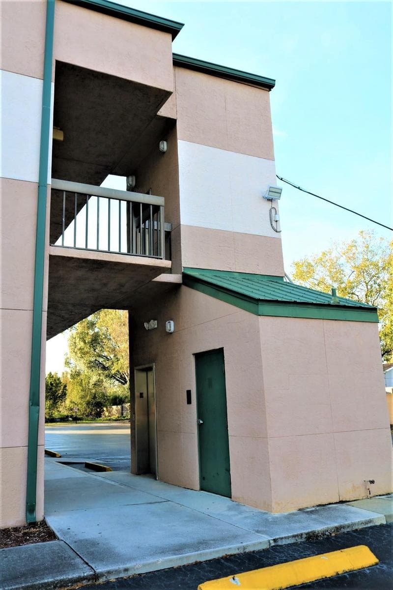ELEVATOR