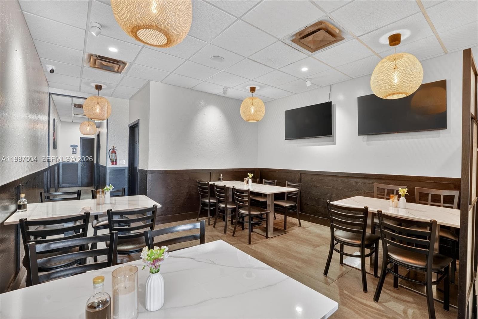 Restaurant For Sale in the heart of Kendall, Kendall FL 33186