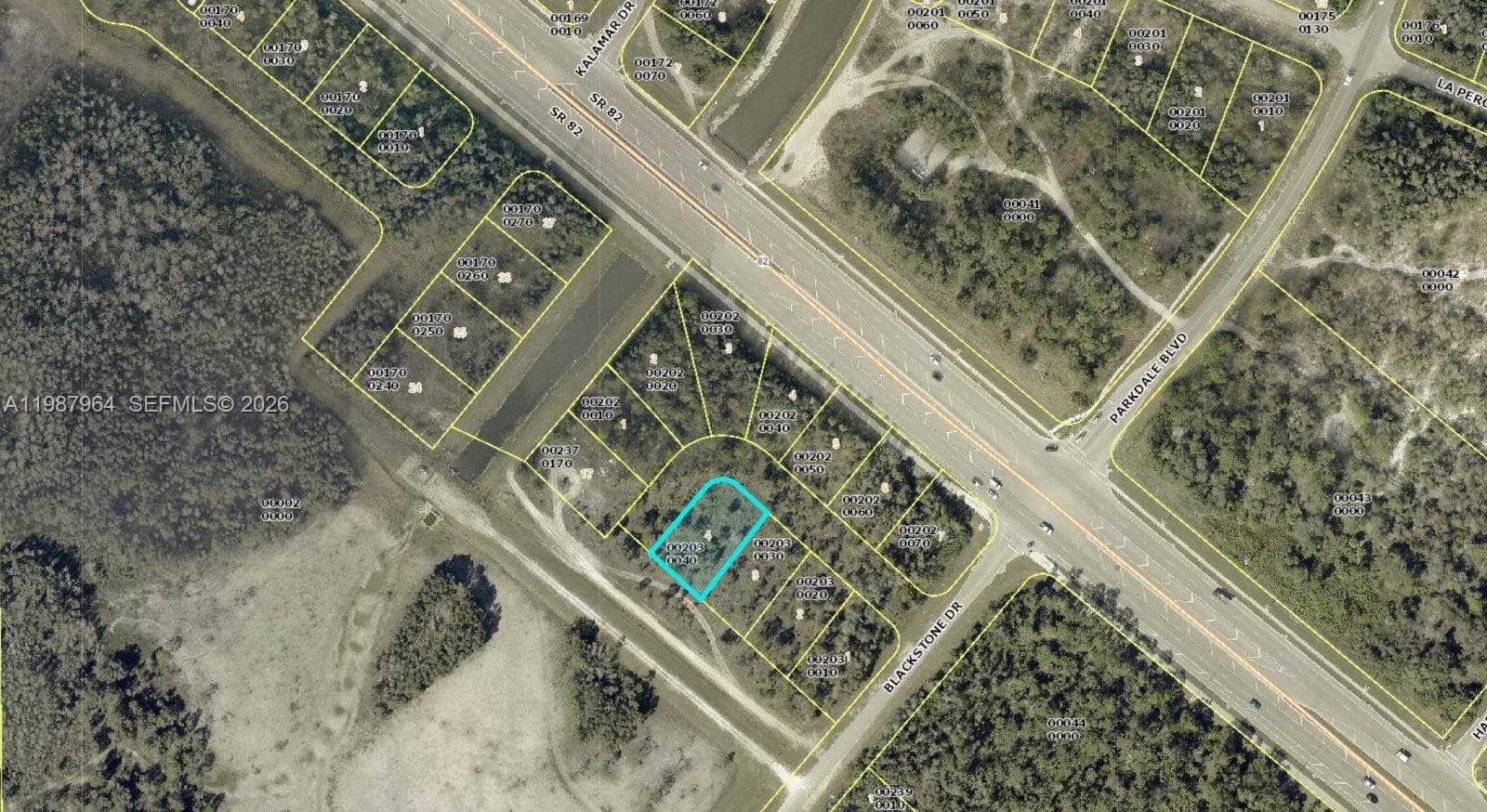 807 Fabian Cir, Fort Myers FL 33913
