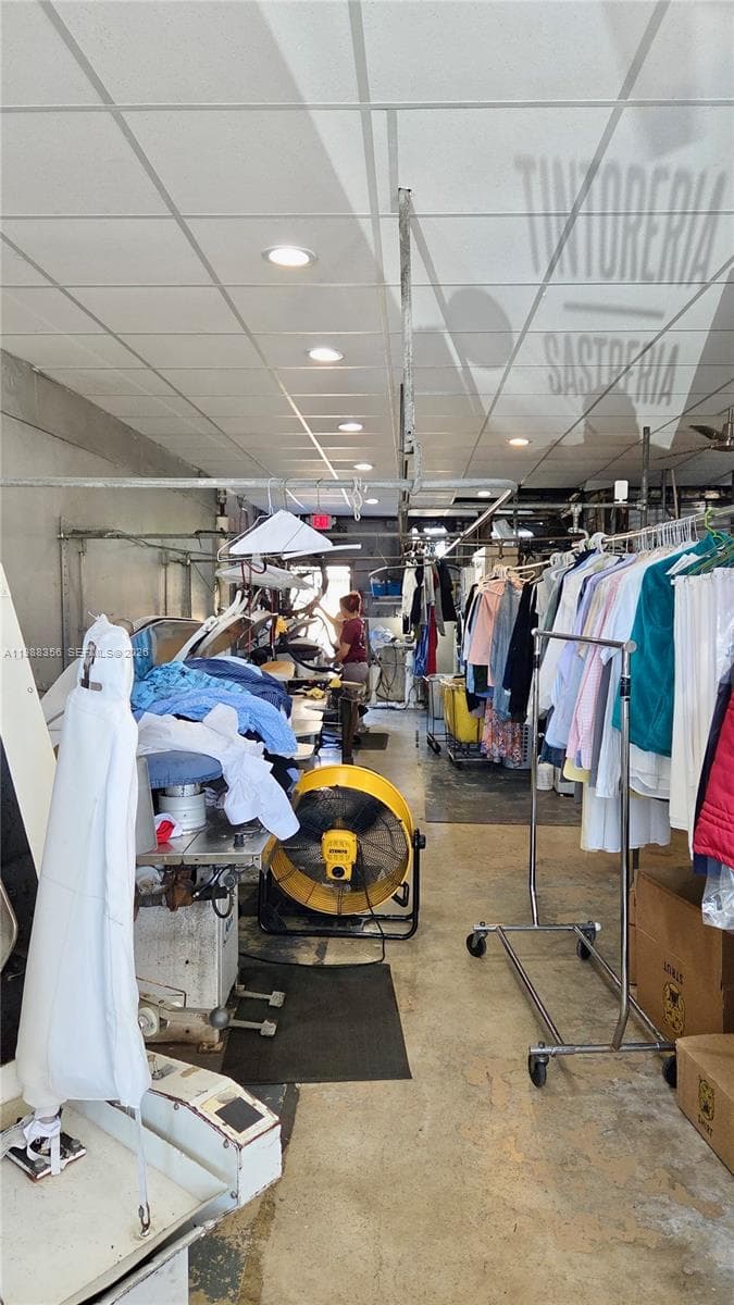4222 W 16th Ave, Hialeah FL 33012