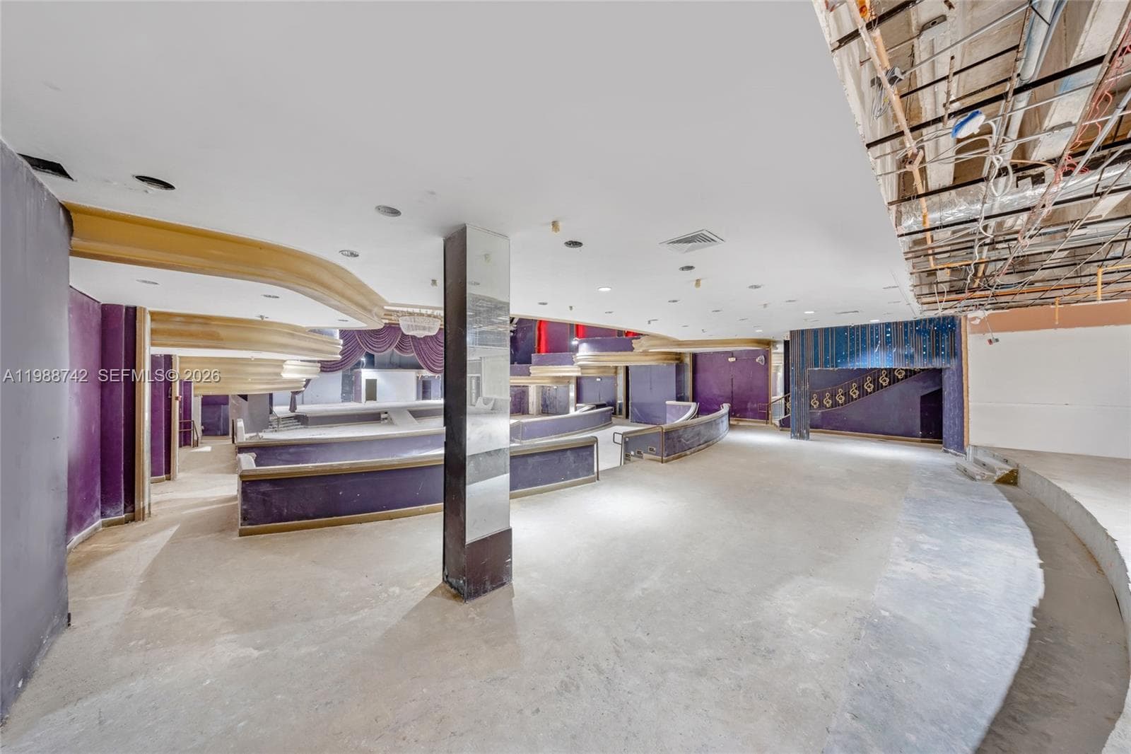 5445 Collins Ave, Miami Beach FL 33140