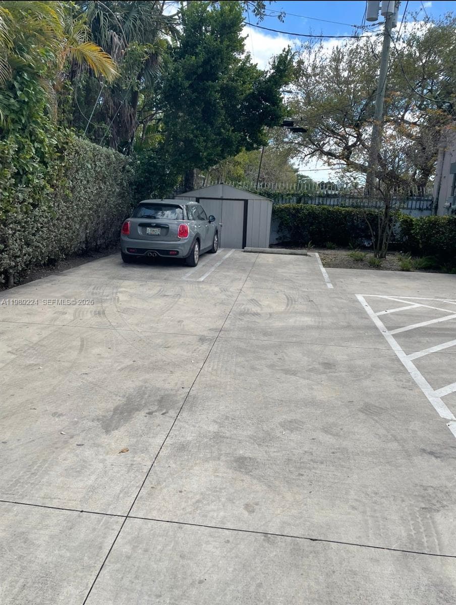 7111 Biscayne Blvd, Miami FL 33138