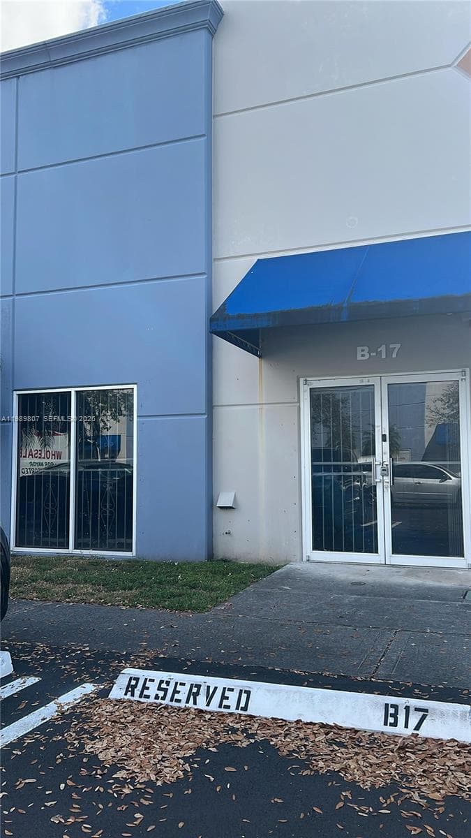 4960 NW 165th St # B19, Miami Gardens FL 33014