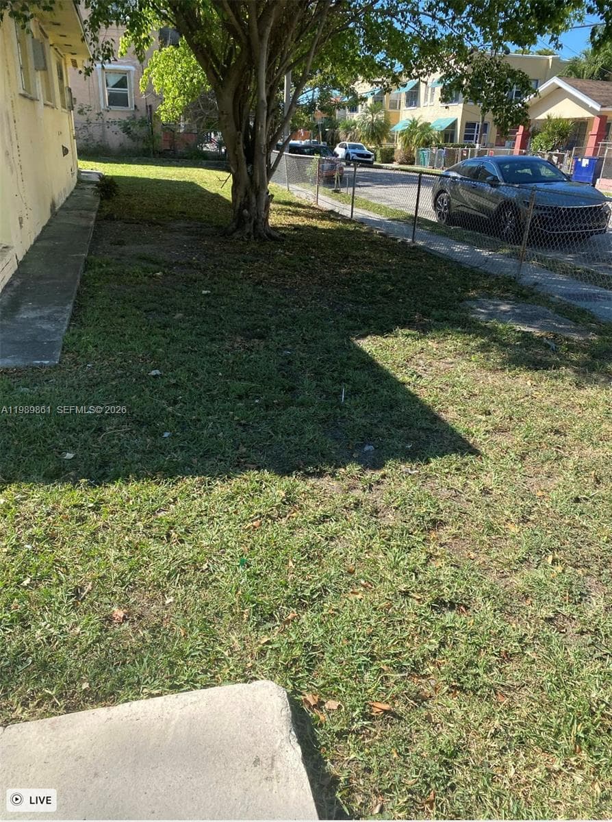 1268 SW 4th St, Miami FL 33135