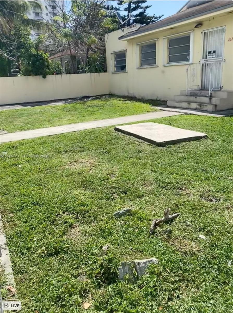 1268 SW 4th St, Miami FL 33135