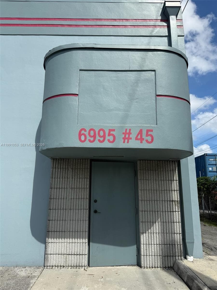 6995 NW 82nd Ave # 45, Medley FL 33166