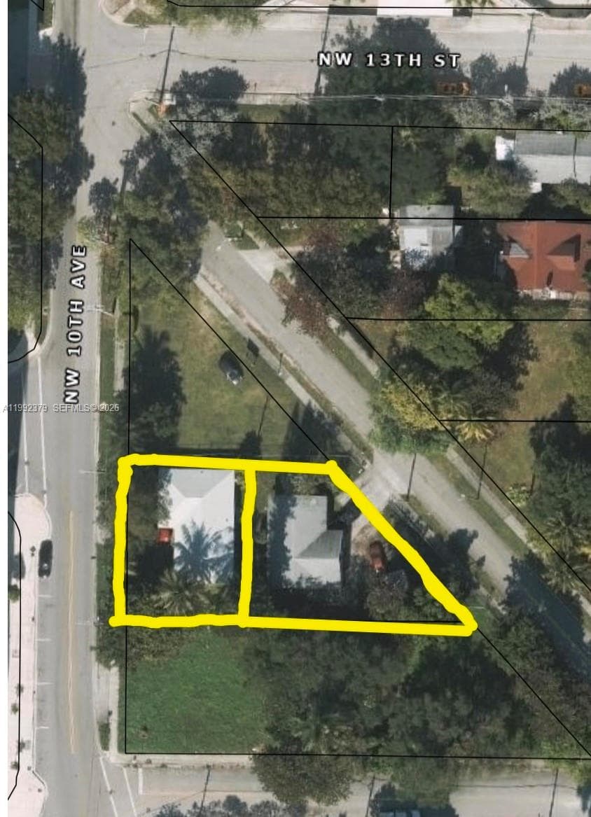 1226 NW 11th St Rd, Miami FL 33136