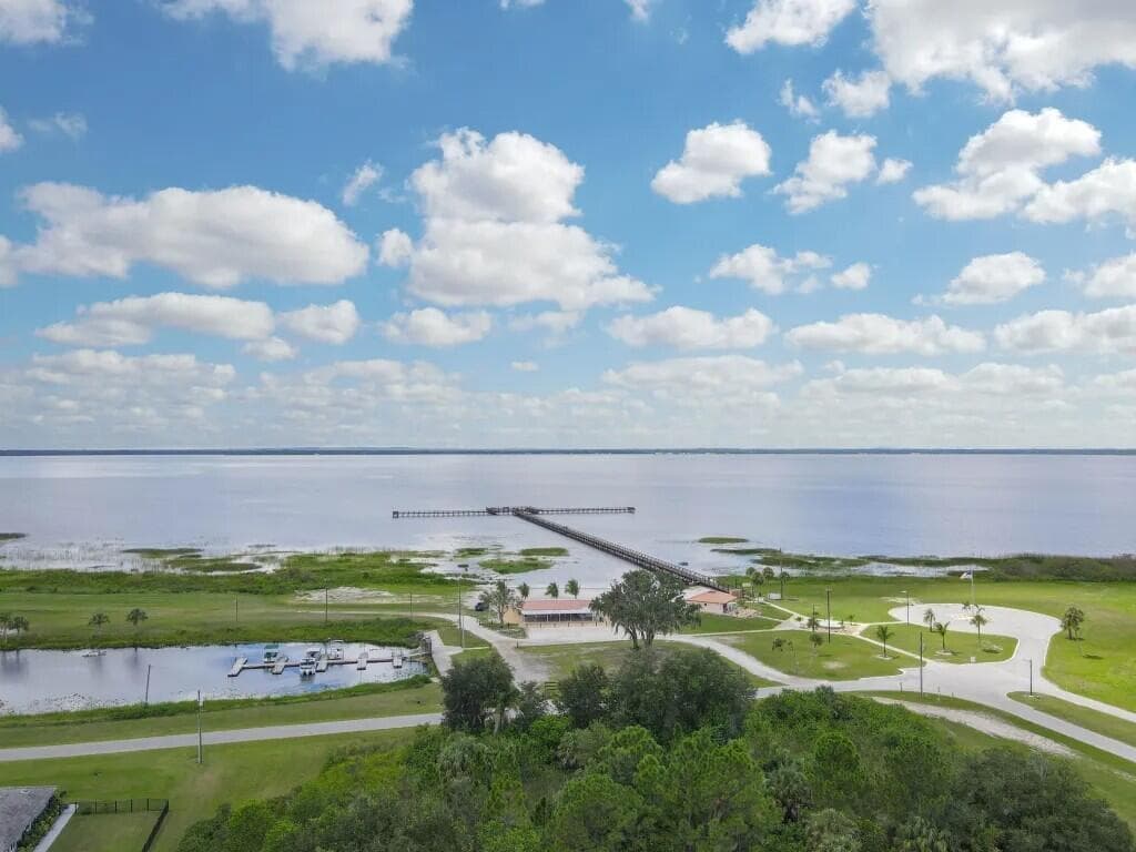 Lake-Front-1jpg