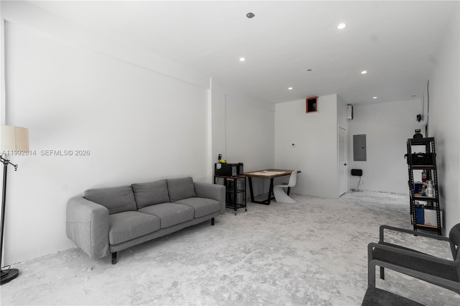 216 NW 11th St, Miami FL 33136