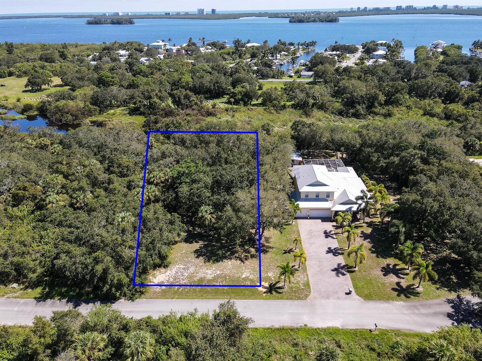 4128 Mariner Oaks Way, Fort Pierce FL 34946