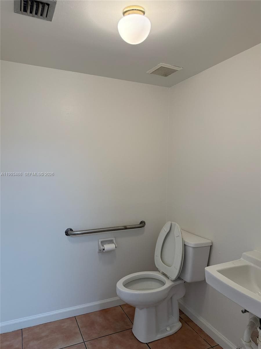 Medley, FL, 33166