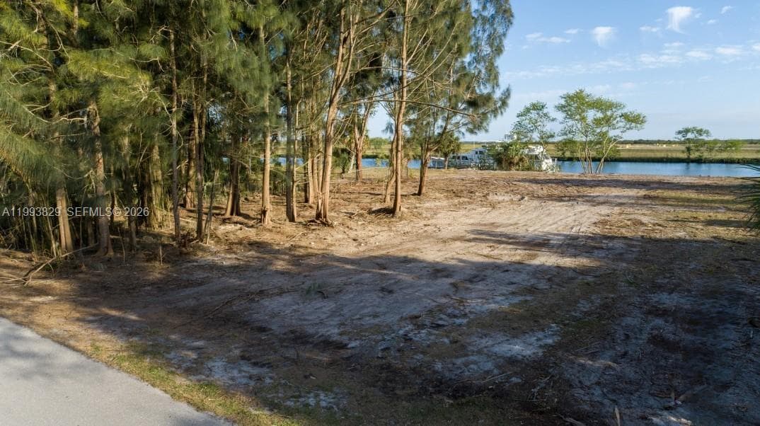 1035 W Anchor Lane, Moore Haven FL 33471