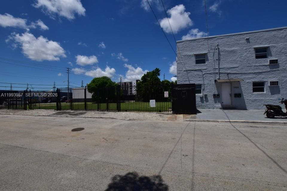 2410 NW 7th Ct, Miami FL 33127