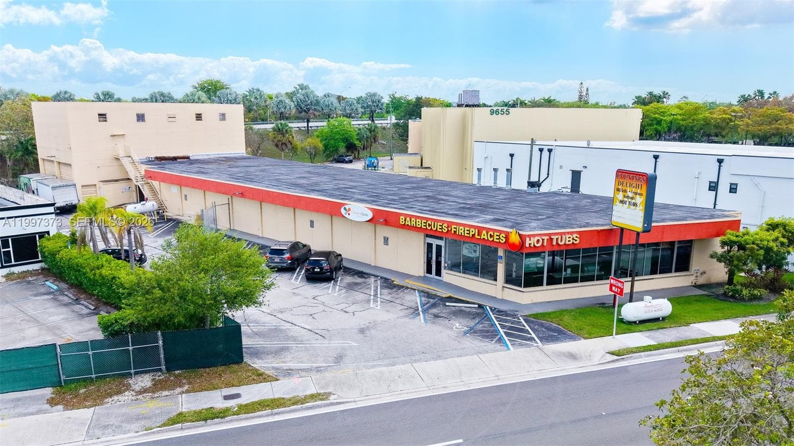 9621 S Dixie Hwy, Pinecrest FL 33156
