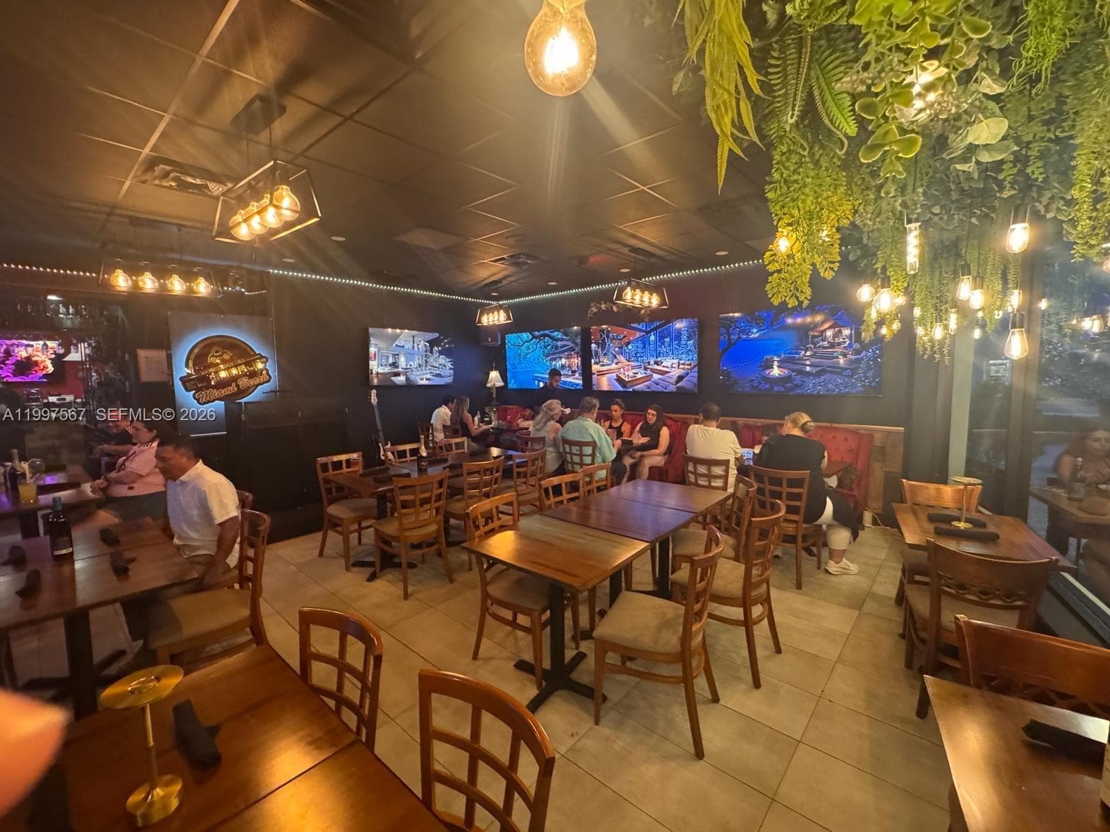 946 Normandy Dr, Miami Beach FL 33141