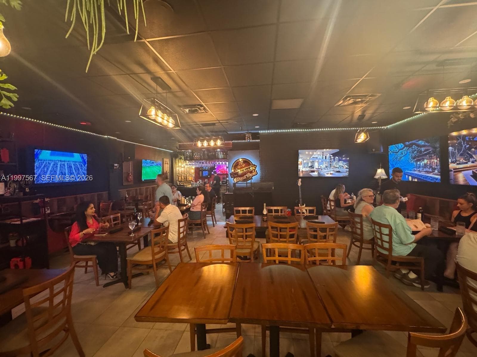 946 Normandy Dr, Miami Beach FL 33141