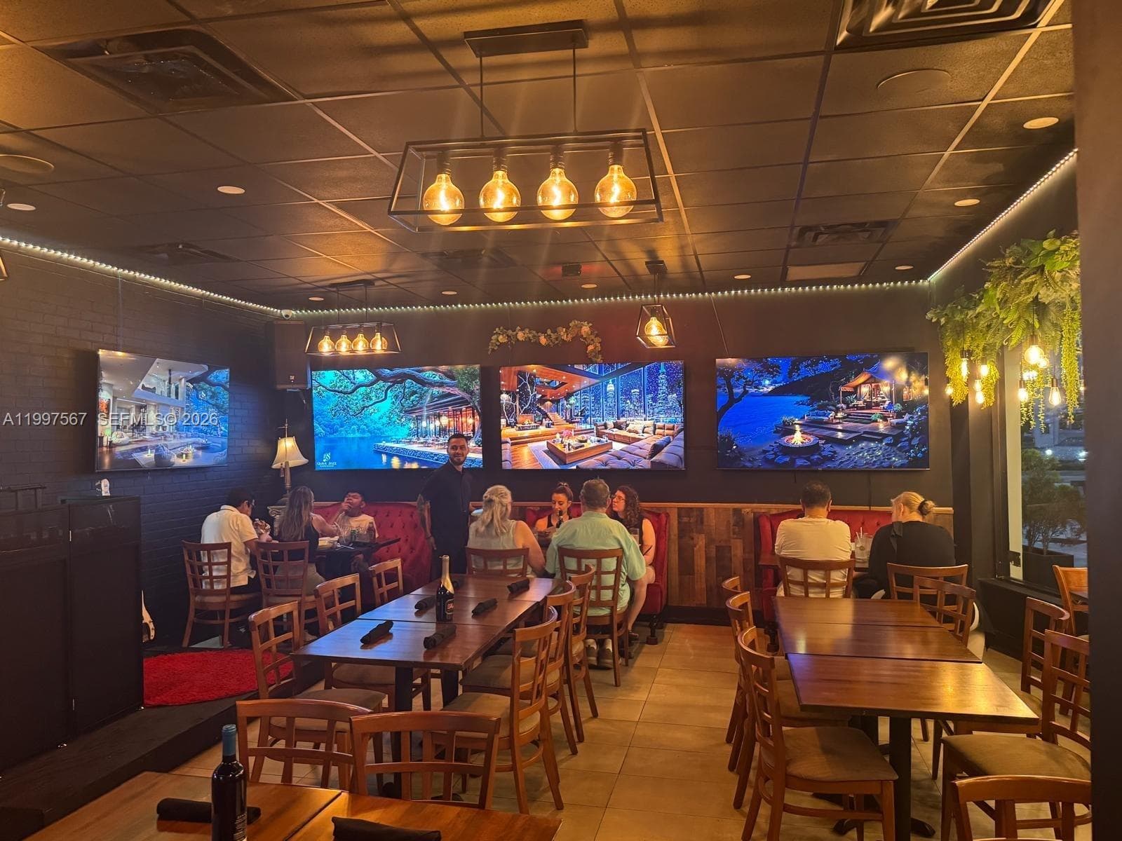 946 Normandy Dr, Miami Beach FL 33141