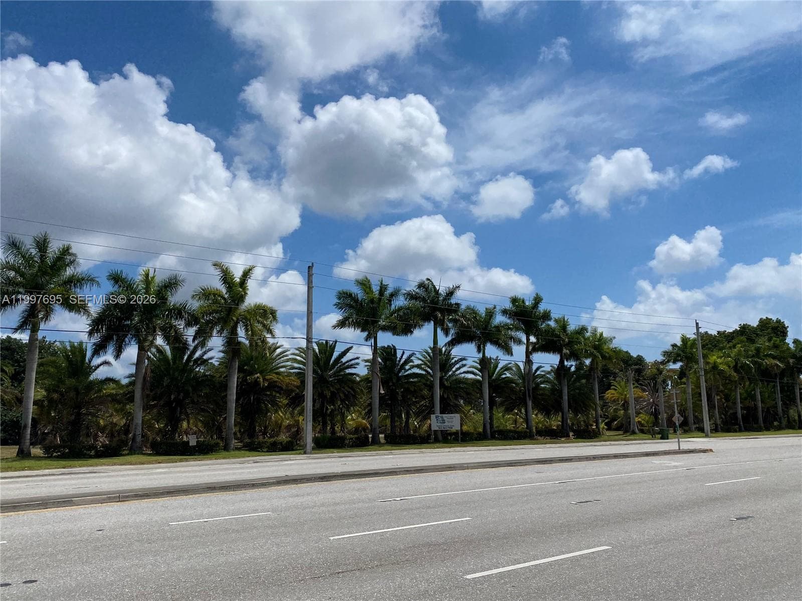 4411 Forest Hill Blvd, Palm Springs FL 33406