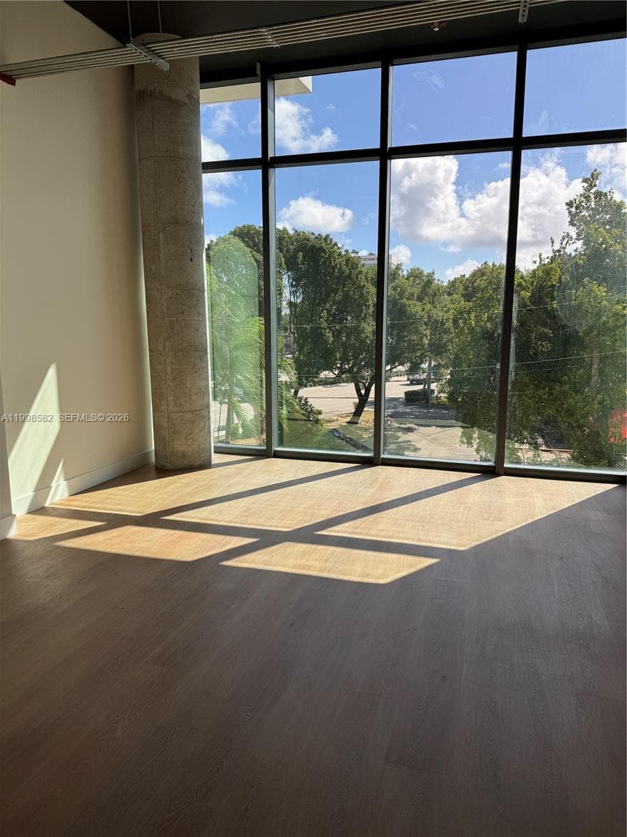 21290 Biscayne Blvd # 408, Aventura FL 33180